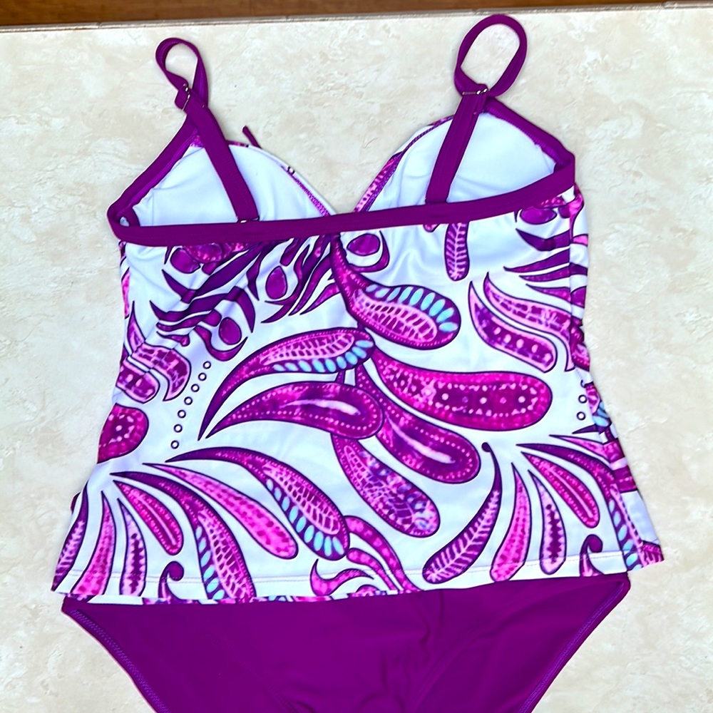 Swimsuit - Picture 4 of 4
